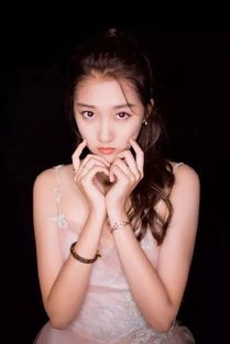 关晓彤戴过的戒指都是什么价位/明星大牌珠宝戒指价格图片