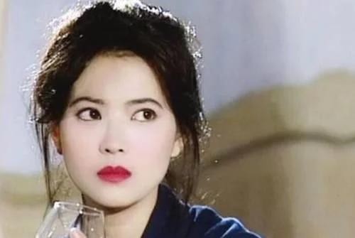 四位女明星年轻时的样子，左小青“氧气美女”，陈红古典美