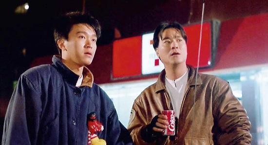 他亲手将周星驰送上位，后大骂周星驰像条狗！今65岁老的认不出！