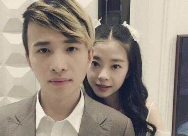 文森特父亲节带“儿子”双排，网友表示父子感情很好