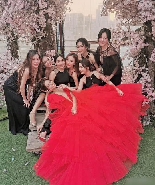 谢霆锋陈冠希曾被她吸引，能力大过张柏芝，如今终于收获幸福！