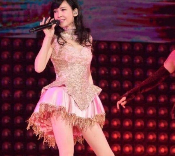 娱乐圈“清纯玉女”人设大反转！4位女星情史曝光，原来都是“绯闻海后”？