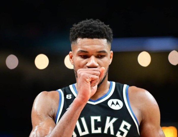 如果用三国巨星来形容NBA巨星，字母哥等于赵云