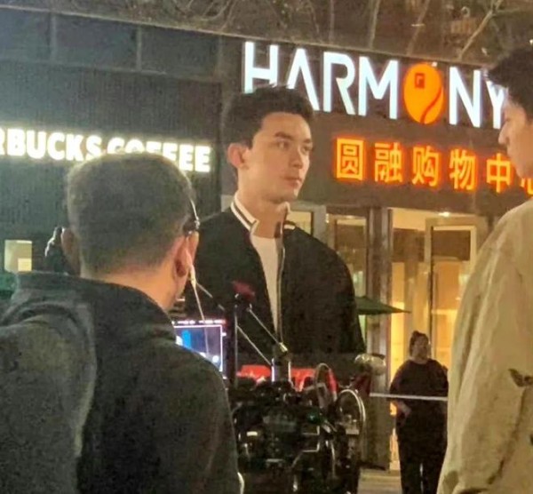 吴磊被曝陪富婆？？王鹤棣小牌大耍？刘昊然吃软饭？杨洋赵露思？