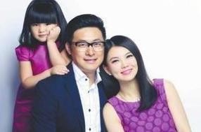 王岳伦否认出轨，李湘微博14字霸气回怼，网友：社会我湘姐