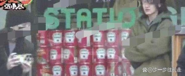 徐璐与吴崇轩恋情曝光？两人被拍一同逛街、互动甜蜜引发关注