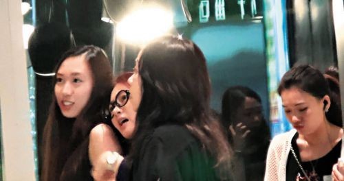 李丽珍女儿许倚榕与黎耀祥儿子黎正桥谈恋爱 相关资料介绍照片