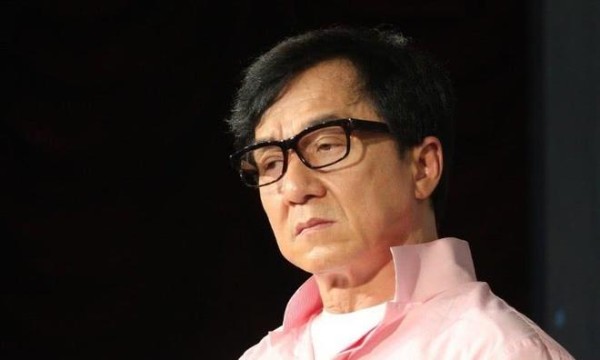 成龙成名后不爱跟女星二次合作，但是有一位女星却意外的合作了六部电影