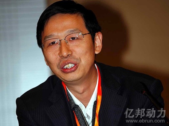 民生电商模式全曝光:互联网“银行+商行” 9月4日消息，有着史玉柱、刘永好、郭广昌、卢志强、张宏伟等“全明星投资阵容”的民生电商虽然在近段时间引发了诸多关注和猜测...