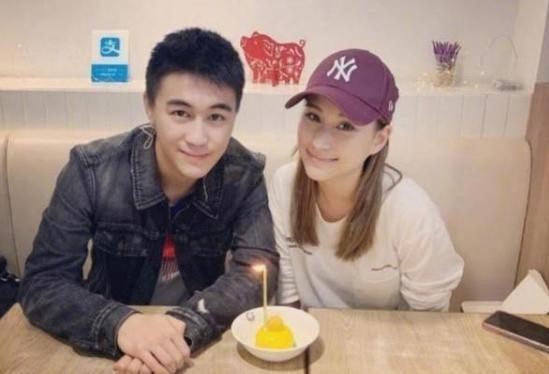 何鸿燊去世后，何猷君与何超莲取消互关，奚梦瑶与窦骁该如何相处