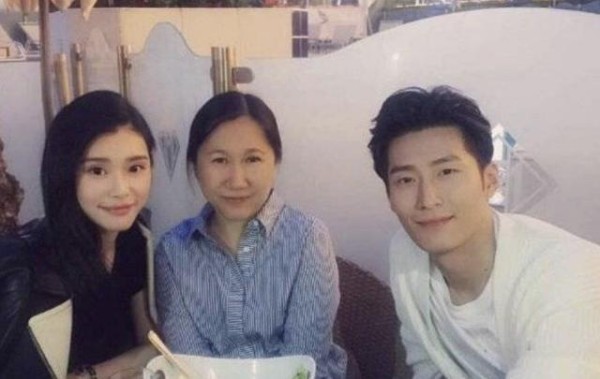 何鸿燊去世后，何猷君与何超莲取消互关，奚梦瑶与窦骁该如何相处