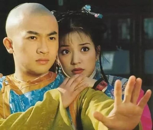 五阿哥永琪救了乾隆的命，乾隆本想立他为太子，可这时意外发生