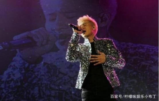 他曾经身价过亿，因不听金星的一句话，现在成了一名服务员！