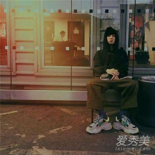 巴黎世家老爹鞋是什么 巴黎世家老爹鞋为什么火
