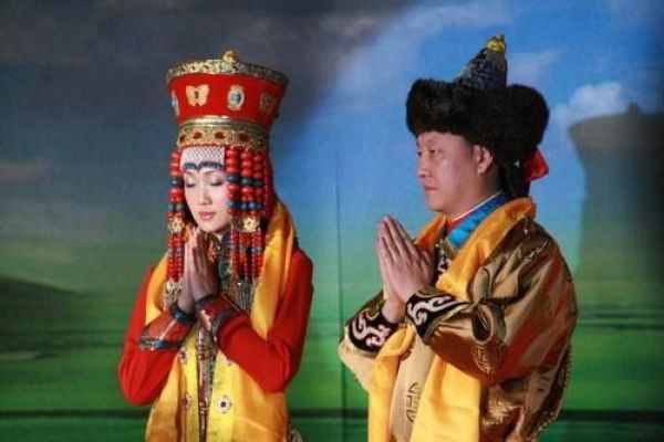 韩磊自曝私下爱下厨 娇妻原是粉丝