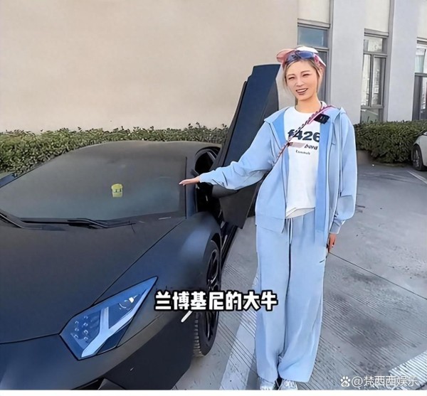 痞幼花250万买新车，曾3个月赚上千万，原车主与鹿晗是好朋友！