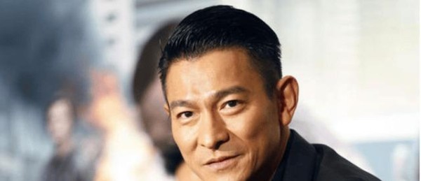 刘德华与谢霆锋的“世纪之吻”背后的故事