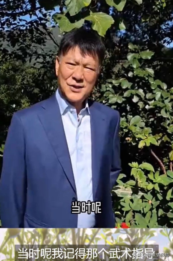 硬核情报局：“大佬”李修贤说：国内很多观众都知道袁和平，今天说个你们绝对不知道的袁振洋，他是袁和平的结拜弟弟。
我和他很早就认识了，1993年的时候，我们接拍了一部《碧血剑》，导演是张海靖，那时候也是个很有名的编剧。他说要拍一部戏，拍武侠片，找了一大帮演员！ 元彪、袁咏仪、吴孟达、叶全真……还有好多好多！ 我一看这阵容，头都大了。
当时呢，我记得那个武术指导，就是袁和平的结拜弟弟，这个老人家……他...