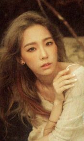 少女时代队长兼主唱,韩国女歌手金泰妍Kim TaeYeon手机壁纸图片(3)
