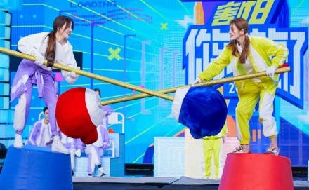 张雨绮在快本首秀很成功，何炅多次cue谢娜，似乎表明了态度