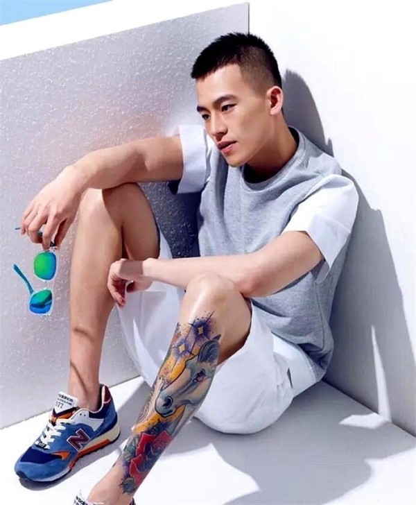 马纹身背后的情愫：欧豪与马思纯那段藏在皮肤下的爱恋
