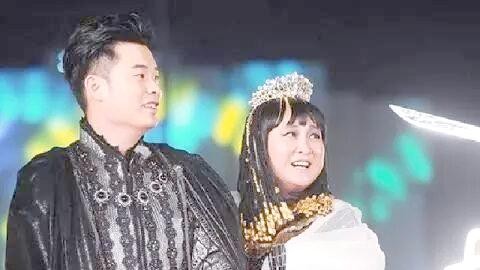 贾玲与多位男星的CP组合魅力探秘