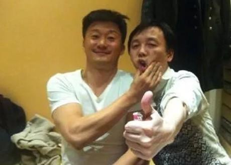 吕建民发了一条微博 却无意暴露了范冰冰李晨的真实状态