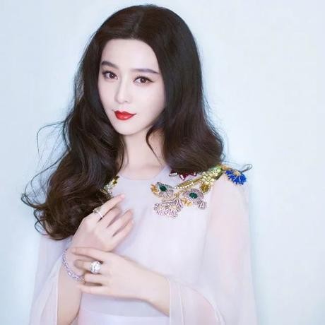 吕建民发了一条微博 却无意暴露了范冰冰李晨的真实状态