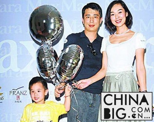 王静莹曾遭老公陈威陶家暴 王静莹与陈威陶离婚为“儿”大打出手？