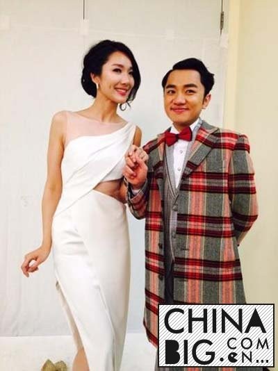 李亚男老公是王祖蓝？ 李亚男被追求者郑嘉颖暗讽