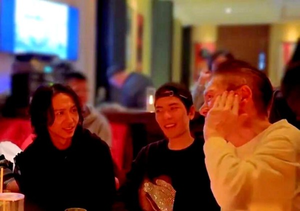 向太的璀璨聚会：明星友情与家庭温情交织