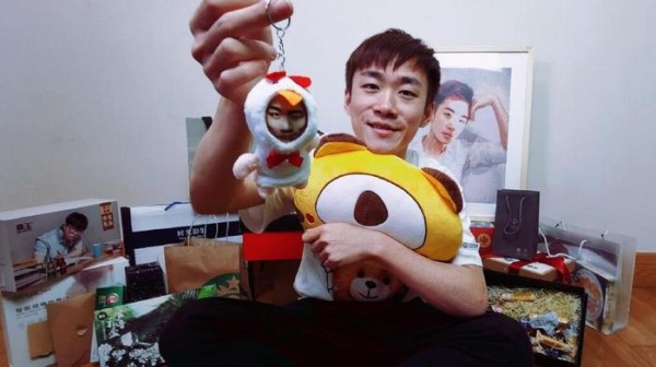 刺激战场王牌对决半决战，明星选手不求人天秀操作，这回包子要哭