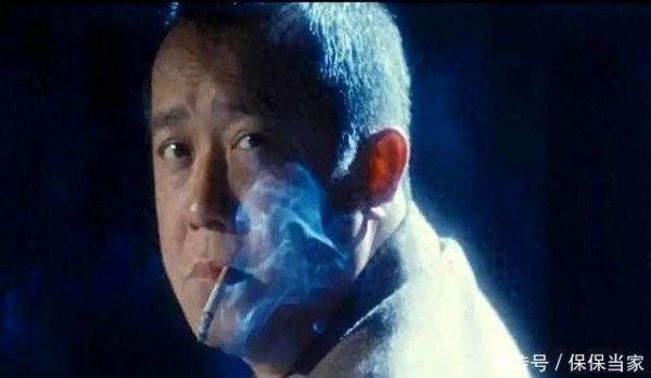 曾志伟乔妹同框引热议，娱乐圈友情背后，作品与人品如何平衡