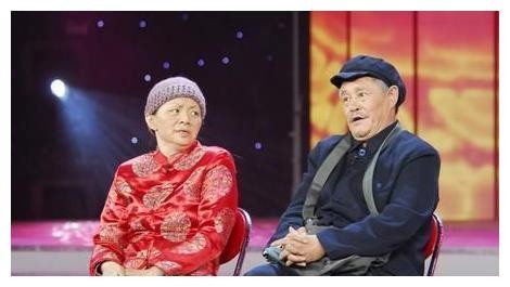 保镖受到赵本山喜爱，努力出门，如今出道多年身价上亿收获爱情