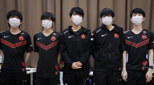 难怪刘青松LWX长年绑定！FPX队内爆发矛盾