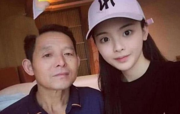 杨超越坦言：没义务养同母异父的妹妹，获网友支持：三观超正