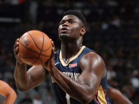 “无心插柳”的几位nba球星，最早并非接触的篮球，如今却成巨星
