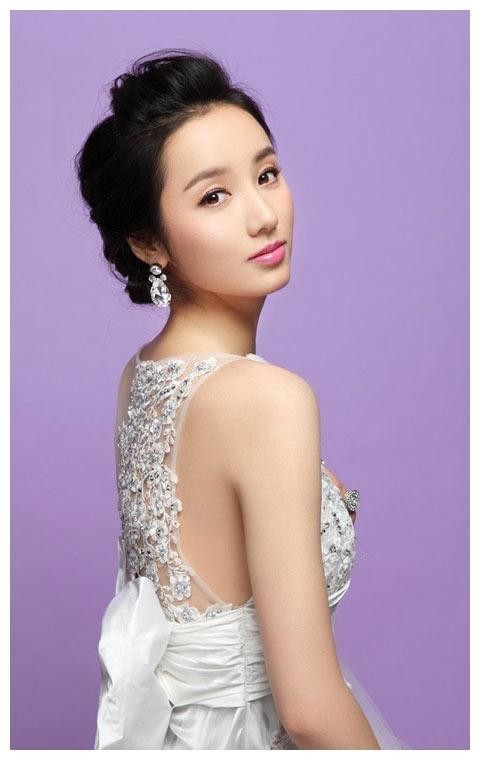 毕业北舞学院的女星，都是高颜值女星，乘风破浪金晨王丽坤代表
