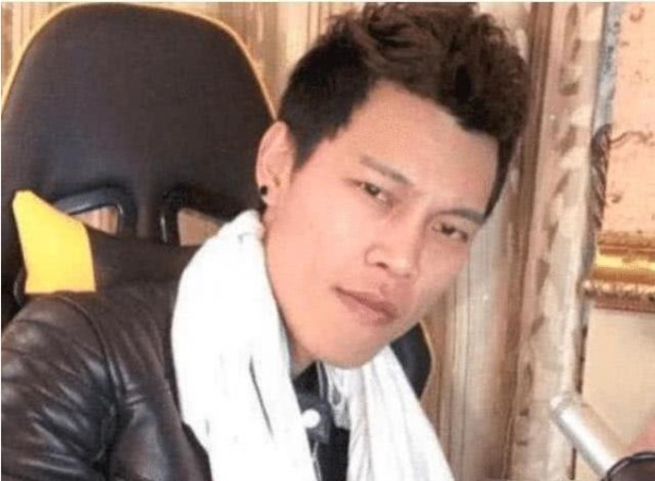 曾靠1首歌身价上亿的“广东雨神”，开豪车住豪宅，如今怎样了？
