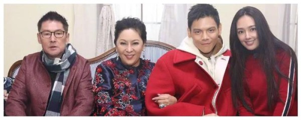 都在看奚梦瑶的“鸽子蛋”钻戒，而更多人关注快速求婚背后的原因
