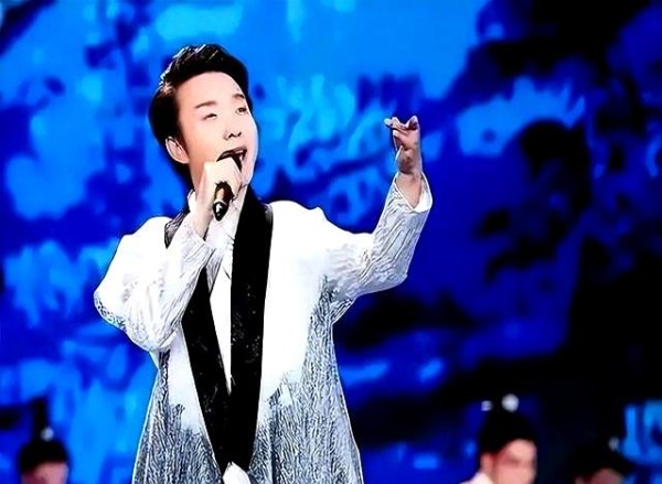 “跳梁小丑”李玉刚陨落凡尘，难获世界谅解，梅葆玖：永不原谅
