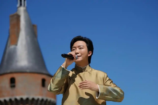 “跳梁小丑”李玉刚跌下神坛，不再被大家宽容，梅葆玖：永不原谅