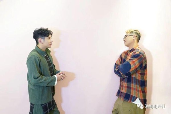 两知名男歌手首度合作开唱，人生以至音乐都离不开香港这个家