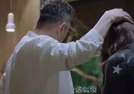 都挺好明玉老蒙是什么关系 老蒙对明玉好竟是为了给小蒙总铺路？