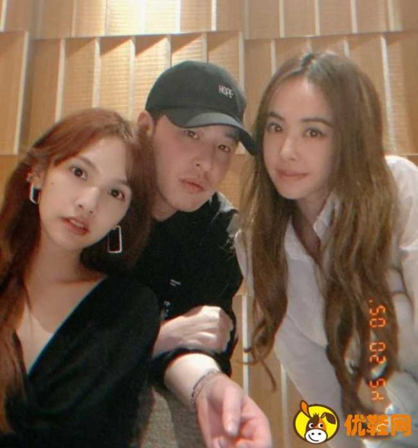 蔡依林杨丞琳潘玮柏同框冻龄引发网友热议 明星是如何做到冻龄的