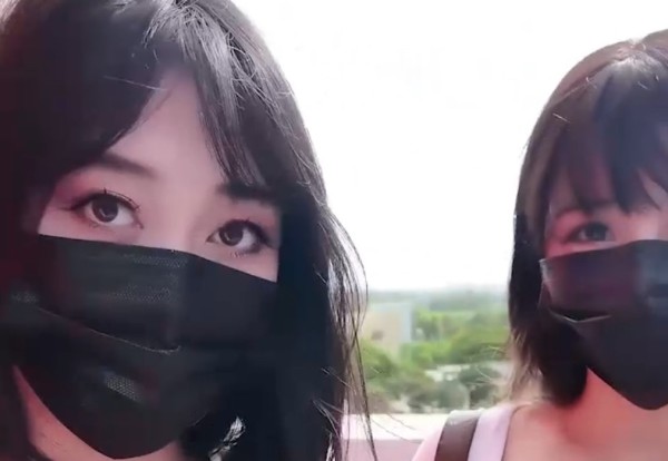 小水水和黑猫露娜酱双女户外出行视频什么梗，两人的豪车旅程