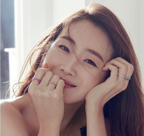 老公是红牌牛郎！？YG女演员再被爆猛料 竟与老公相识于夜店