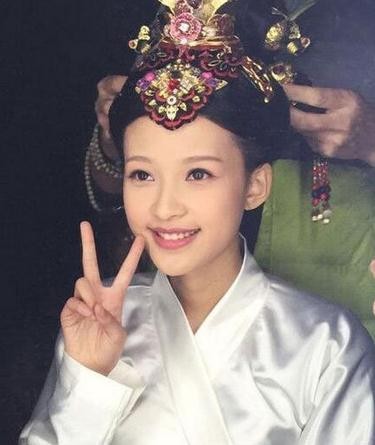 孙怡和李沁是什么关系？孙怡和李沁为什么长得好像？