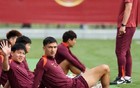 首发阵容公布：五后卫力争出线