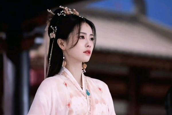 白鹿为什么没有自己的工作室